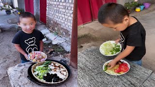 田舎のライフスタイルの小さな男の子料理料理, 料理の才能, Rural Lifestyle little boy cook food