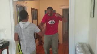 Man Reunited with Mom after 10 Years