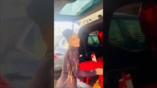 Ethiopian celebrity Getting Gifts