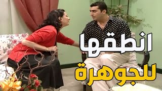 حتبوس إيدو يتجوزها أبو نص لسان مطنش مو شايلها من أرضها