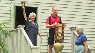 Dozens ring bells for Constitution week in Jonesborough