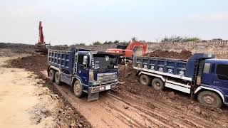 Lakeside Excavation Masters : 2 Hitachi Zaxis 210 LCH  Loading soil Into Dump Trucks Work hard /Ep16