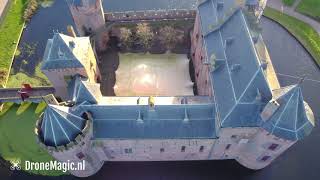 Flight over the Dutch castle Muiderslot at muiden (4K Drone shots DJI Mini2)