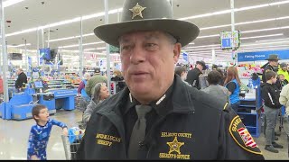 Ohio sheriff and deputies spread holiday cheer at annual shop with a deputy event