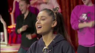 Ariana Grande, Maddie Baillio & Dove Cameron - Mama, Im A Big Girl Now (Hairspray Rehearsal)