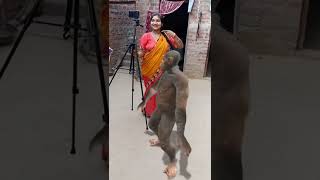 Monkey ka stand pe dance 💃🕺💃#trending #shorts #viral