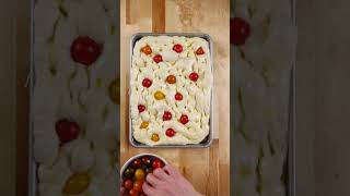 Easy Focaccia With Tomatoes