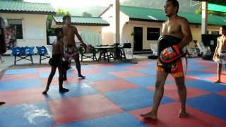 The kicking race at Sinbi Gym