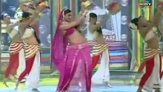 Deepika  dance of dhoom taana....
