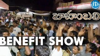 Bahubali Movie Benfit Show Fans Hangama & Celebrations | Prabhas, Rana | Rajamouli | Baahubali Movie