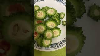 Wash, Cut and Freeze Fresh Karela, with Seed \u0026 Skin, eat like a Bitter \u0026 Sour (Bitter Melon).