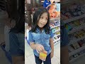 ketika ara mau beli mainan kejutan rahasia di indomaret. mama kaget liat ara terkejut 📦🤷‍♀️🤦‍♀️