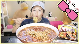 SPICY SEAFOOD NOODLE aka JJAMPPONG (짬뽕) | MUKBANG