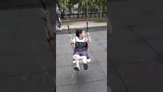 小花寶寶盪鞦韆3Little flower baby swings3