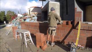 BRICKLAYING: THE BEST FEATURE WALL IDEA