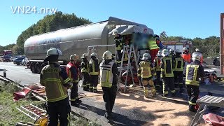 27.09.2018 - VN24 - On the A1 near Holzwickede silo train crashes into end of traffic jam