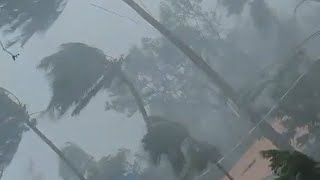 Philippines in the eye of the typhoon! At 220 km/h Typhoon Noru destroys Burdeos ! The next Vietnam