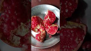 #14 #shorts |😍 How to cut pomegranate easily | Sikha's Kitchen