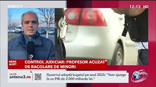 Profesor reclamat de director că trimite mesaje indecente elevilor