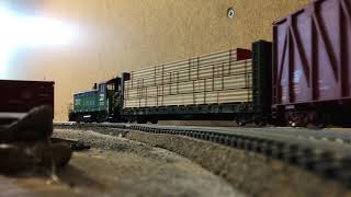 EMD SW1200 Switcher(1:87) - WALTHERS PROTO-2000