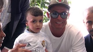 Palestinian firebomb survivor meets hero Ronaldo