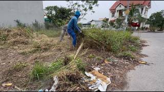 People were amazed to see us manually cleaning the horrible sidewalks