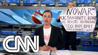 Jornalista russa que protestou contra guerra diz temer pela própria segurança | CNN 360º