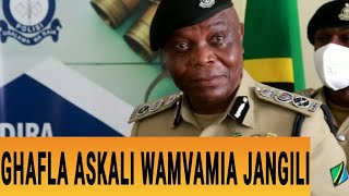 GHAFLA POLISI WAMVAMIA JANGILI WAKAMATA SILAHA ZA KIJESI