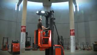 Linde Man Up Order Pickers  V10 2800mm   V10 6350mm   YouTube