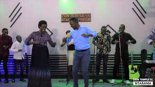 POWERFUL PRAISE WITH ARSENE TUYI x ASAPH NTARAMA || FANDA NAYO, YAHWEH KUMAMA #YOUTHCONFERENCE