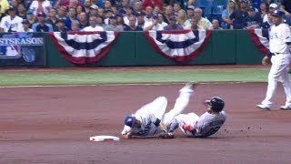 BOS@TB Gm3: Ellsbury scores on Zobrist's errant throw