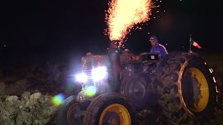 Night vintage plowing: flames from exhaust \u0026 show | Aratura notturna Landini testacalda - Baura 2023