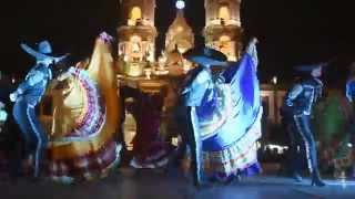 Tradicional baile del Jarabe Tapatio