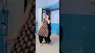 aakhya me sahir dance girl soumya