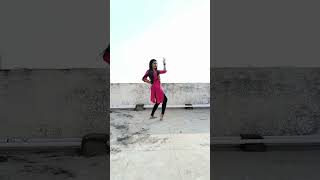 Dholna | Anurati Roy | Shahrukh Khan | Dance cover | #ytshorts #dance #trending #bollywooddance