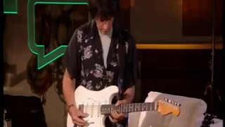 Jeff Beck demonstrating \