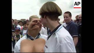 UK: EURO 96 CHAMPIONSHIPS: FANS ARRIVE FOR ENGLAND V SPAIN MATCH