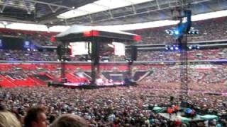Foo Fighters-Wembley 08-Learn to Fly