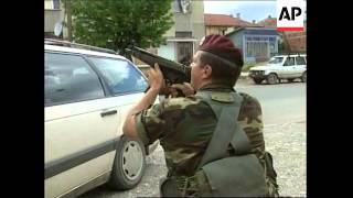 YUGOSLAVIA: KOSOVO: K-FOR TROOPS PROTECT SERB FAMILY