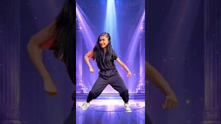 Dhak Dhak Dil Mera Karne Laga || Dhak Dhak Dil Mera #dance #shortvideo #viralvideo