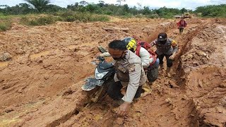 SULITNYA AKSES JALAN MENUJU DAERAH KETUNGAU, KAB. SINTANG - KALBAR