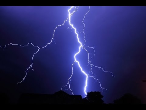 The Biggest Lightning Strike In The World !!! - YouTube