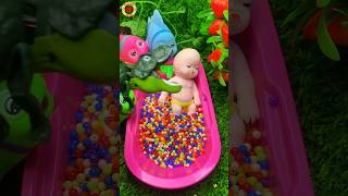 Satisfying Video Asmr - Magic Bathtub with Rainbow M&M's & Skittles Candy Mixing - Cutting #shorts