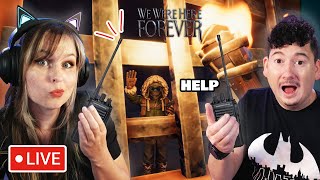 ESCAPEROOM: ELKAAR HELPEN ONTSNAPPEN via WALKIE TALKIE! - We Were Here Forever