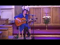 Šventykloj sklaidos rūkas. Angelė Joknytė