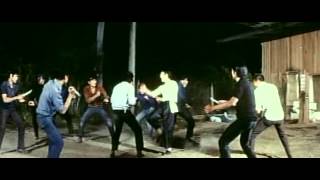 Bruce Lee peleando 3 (Karate a muerte en Bangkok / The Big boss)