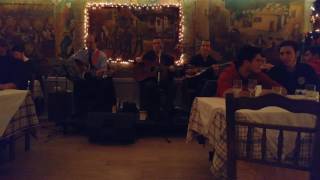 Nice Greek folk music in a restaurent - Plaka area