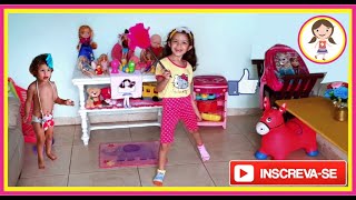 vídeo infantil, brinquedo de limpeza  / pretend cleaning -  Pretend Play with Cleaning Toys!