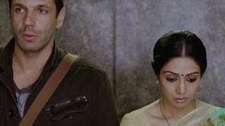 Laurent & Shashi get too close | English Vinglish | Sridevi Best Movie
