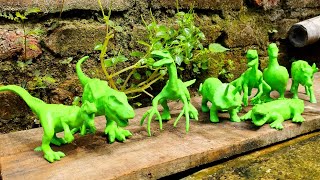 🔴Clean Up Muddy Dinosaur Animals❗T-rex, Therizinosaurus, Tryceratops, Velocirapt